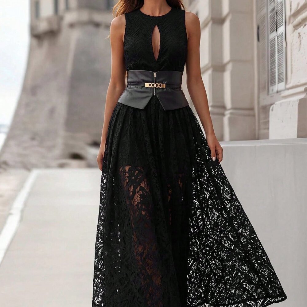 Black Elegant Women's Sexy Sleeveless Lace Front Cutout Maxi Dress - Picture 4 of 7